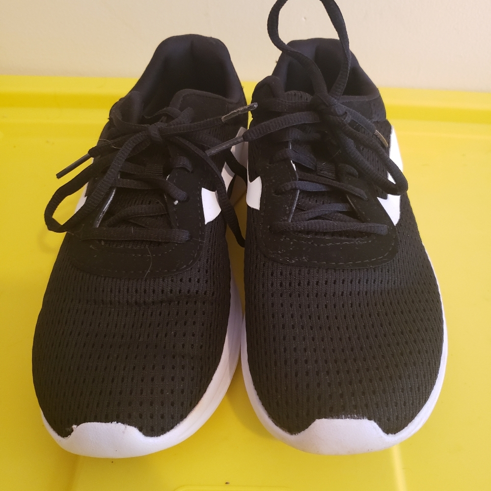 Running Shoes